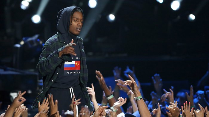 A$AP Rocky в худи Гоши Рубчинского