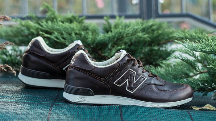 Черные кроссовки New Balance